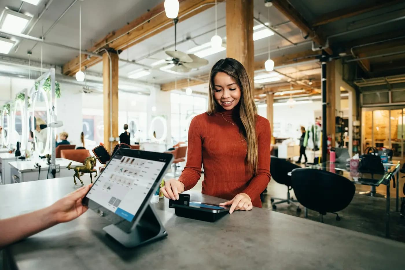 Encaissement sur un terminal, dans une boutique
